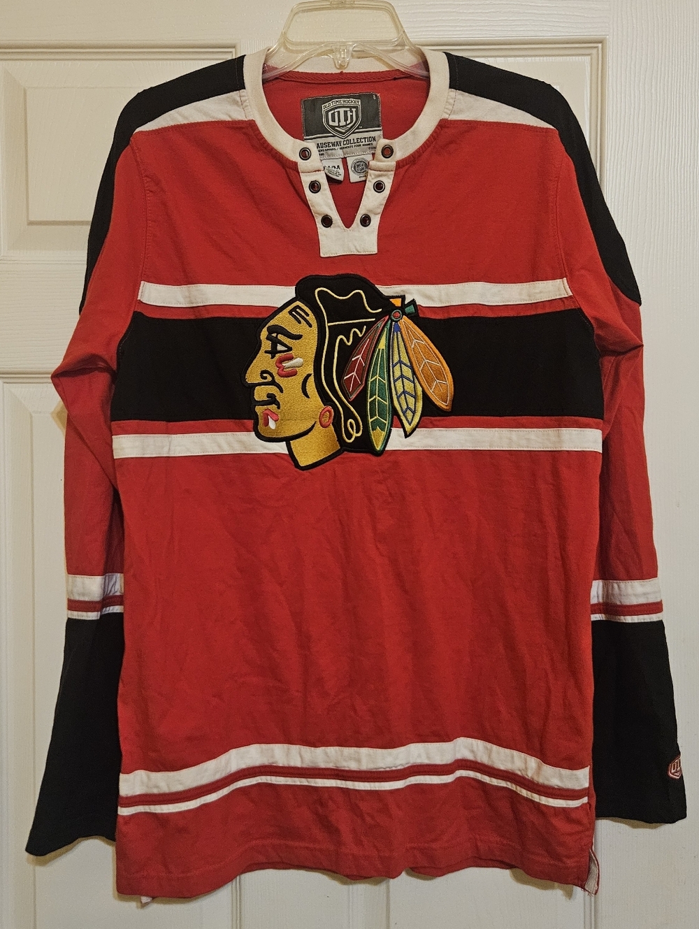 BLACKHAWKS JERSEY, CHICAGO Blackhawks Jersey, Causeway Collection Jersey